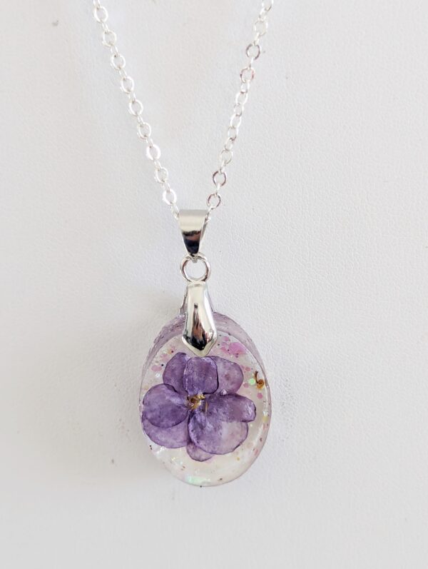 Robs Silver Spook African Violet Flower Preserved In A Resin Necklace - Image 7