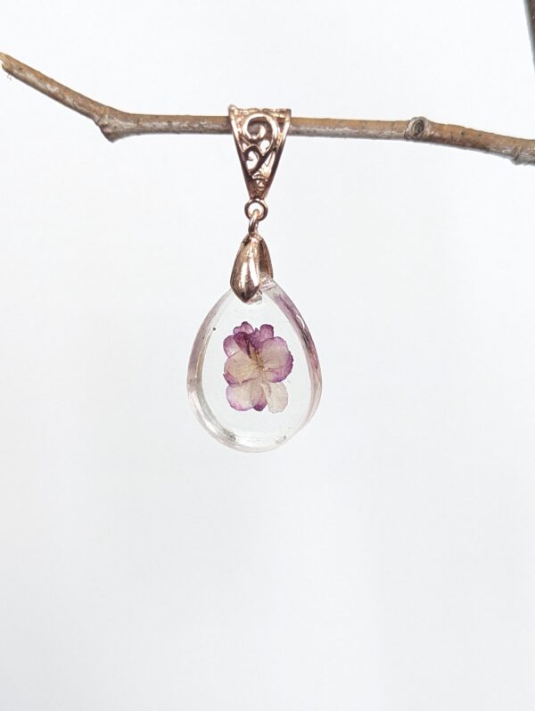 Ness Satin Rose African Violet Preserved In A Resin Pendant - Image 2