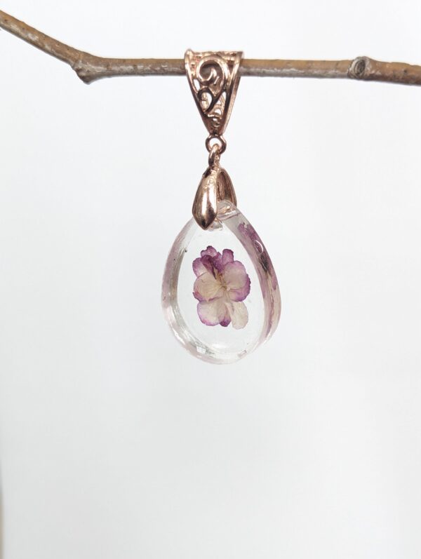 Ness Satin Rose African Violet Preserved In A Resin Pendant - Image 3